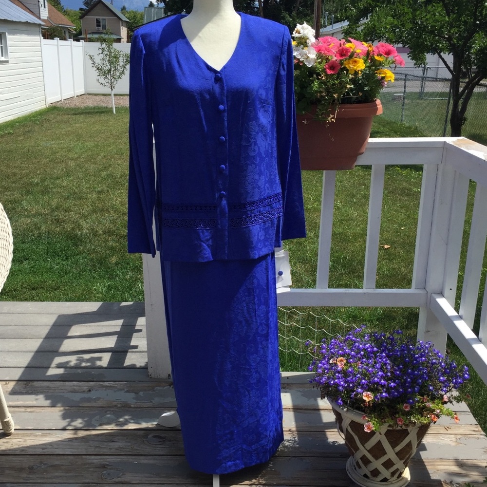 Karin Stevens NWT 2 piece Dress and Jacket